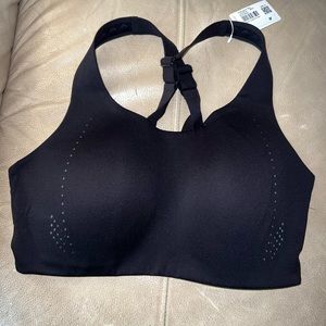 New with tags Lululemon Air Support bra size 38 DD